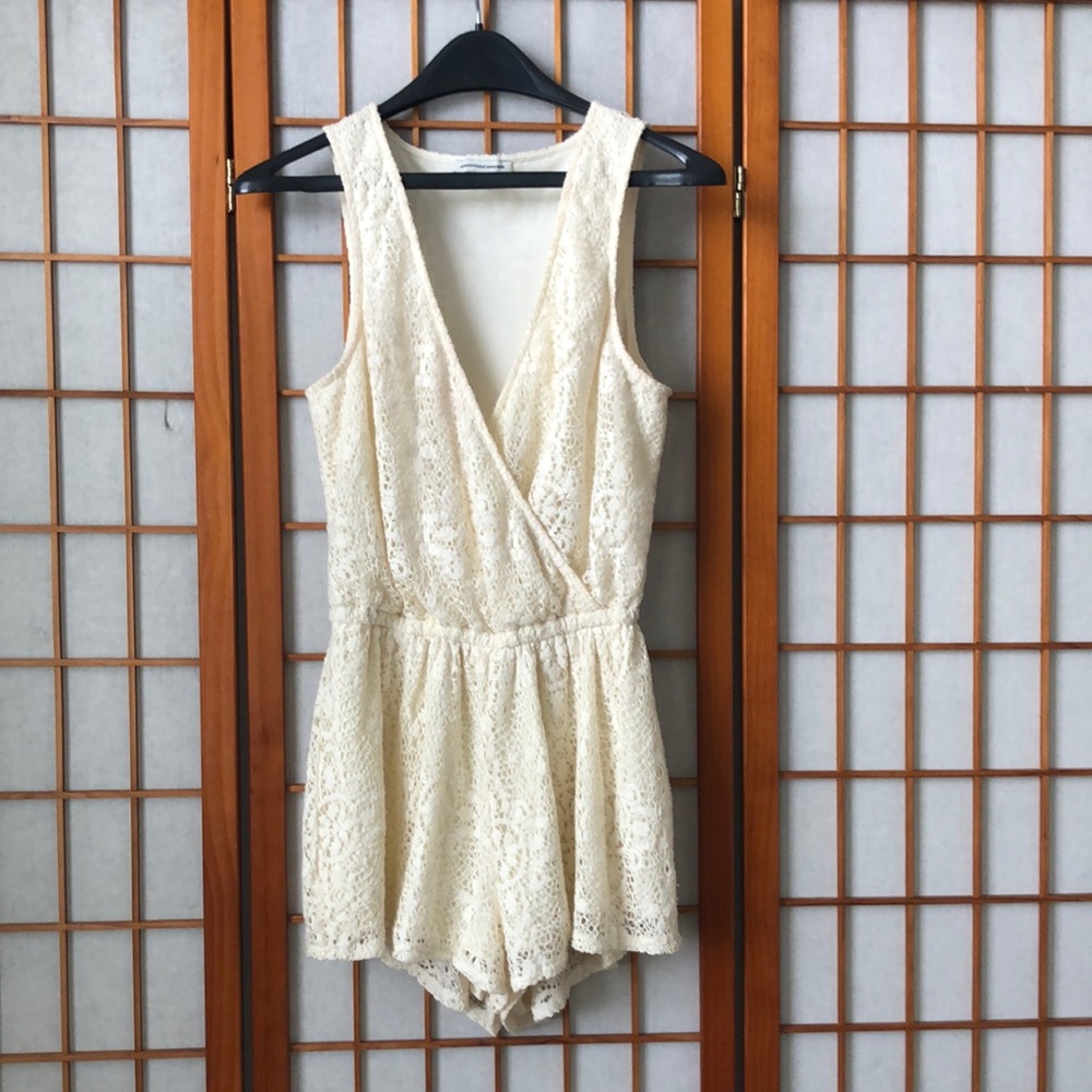 American Eagle cream lace romper